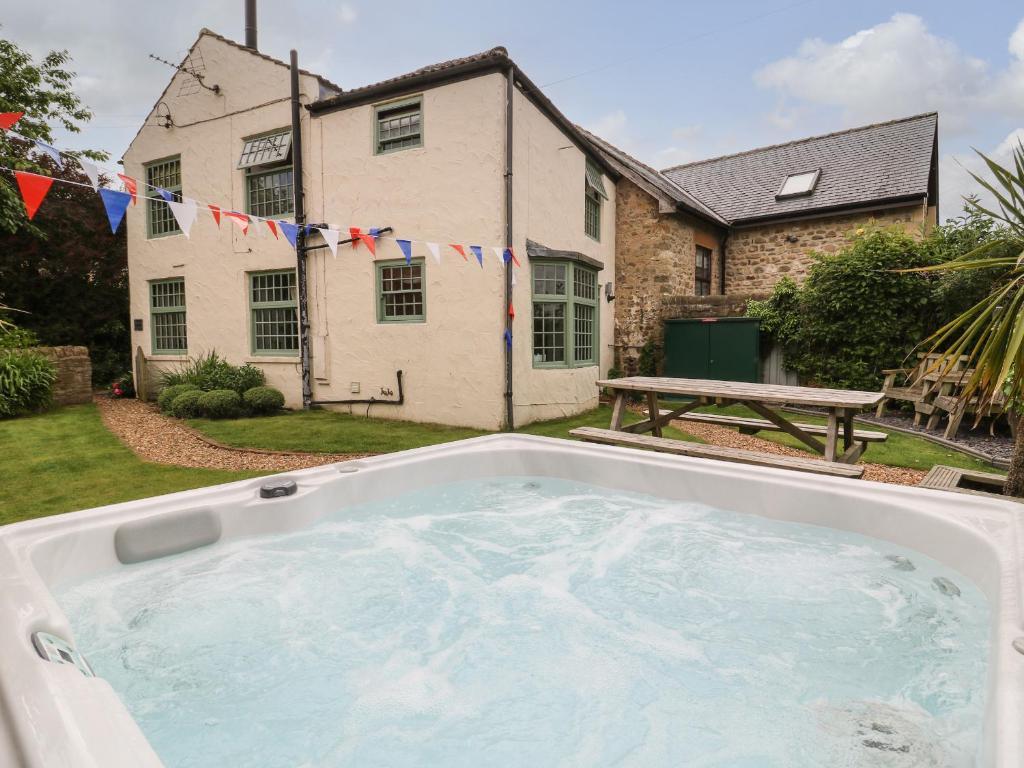 kings-cottage-hot-tub-cottage-in-the-yorkshire-dales