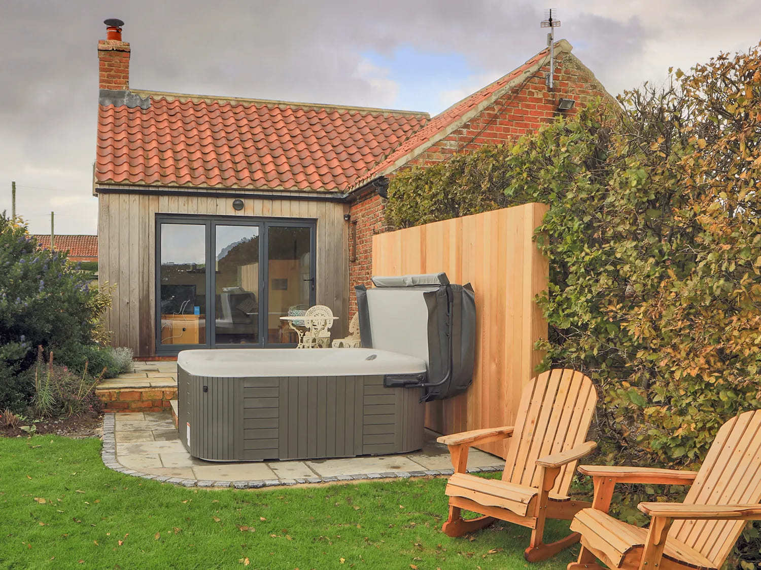 lovesome-cottage-hot-tub-cottage-northallerton